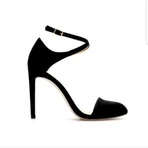 NEW! Rare ZARA Black Ankle Strap Heels Sz 8/39